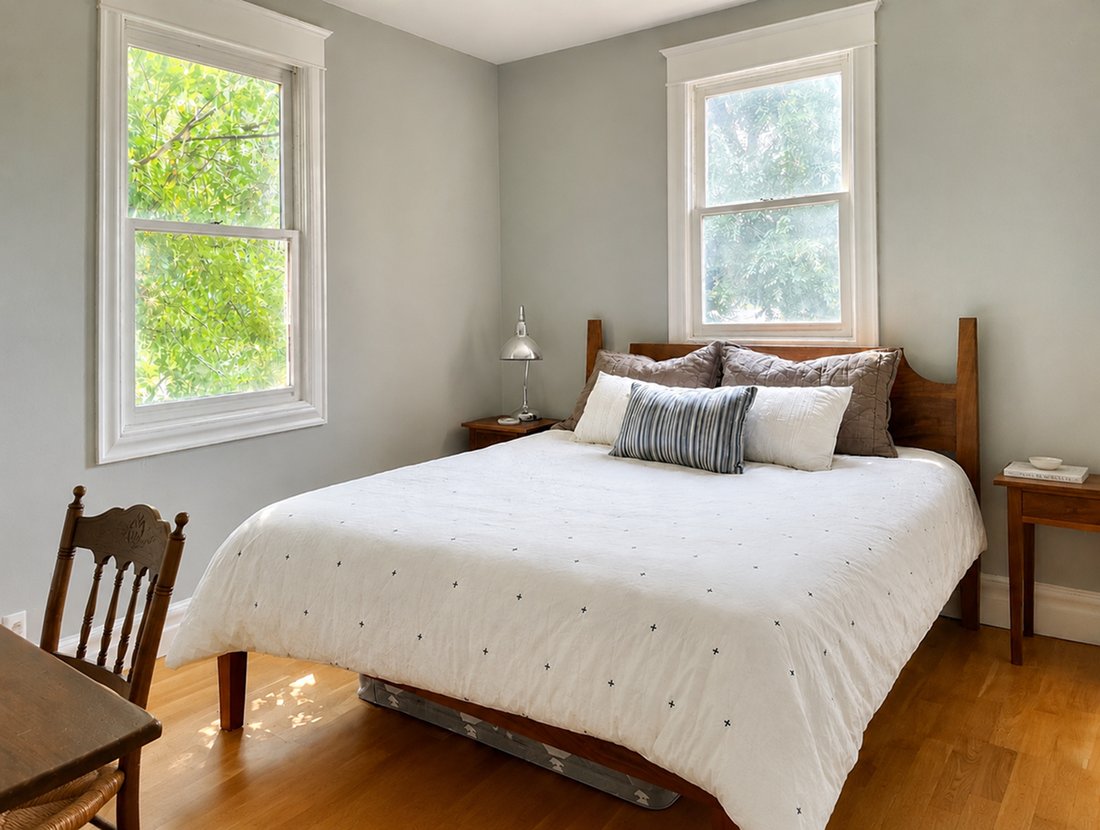 Second bedroom